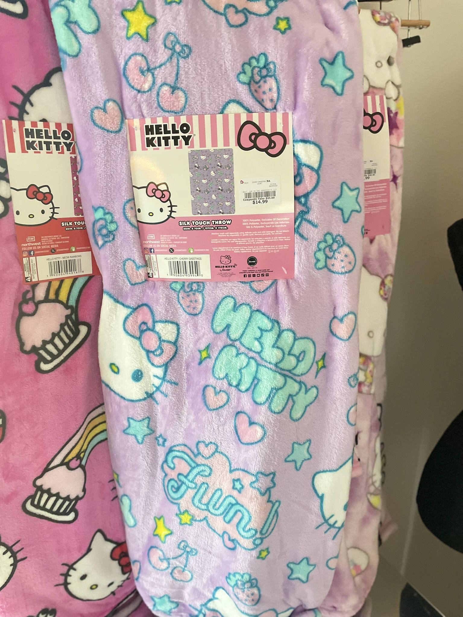 Hello Kitty Throw
