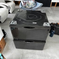 Samsung Washer And Dryer Stands/storage Drawers 