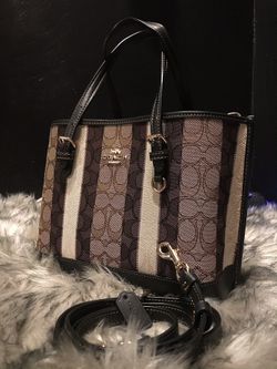 COACH - Mollie Tote 25 In Signature Jacquard With Stripes