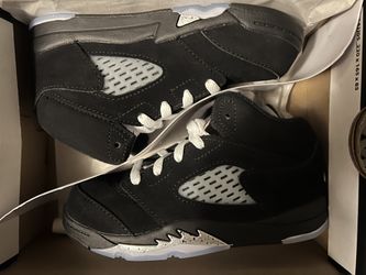 Jordan 5 Black Metallic