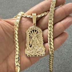 14k Premium Gold Plated  Pendant And Cuban Necklace🔥🔥