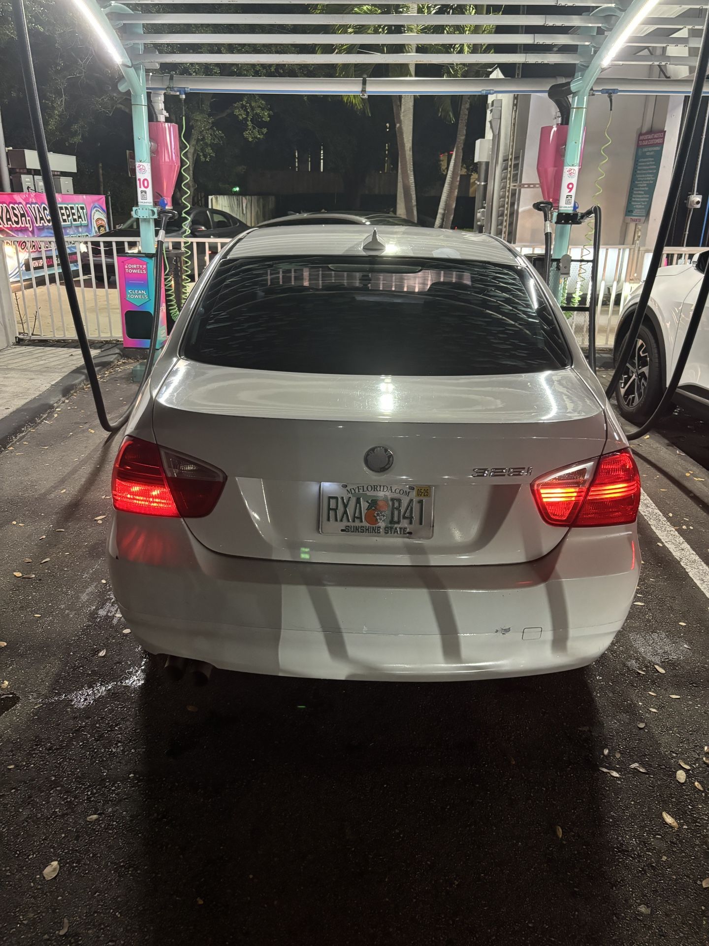2006 BMW 325i