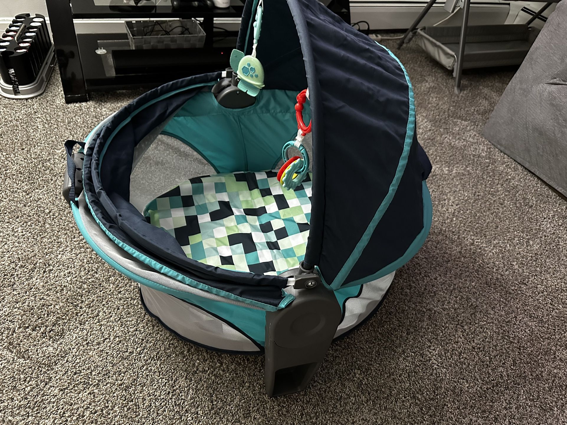 Baby Bassinet (foldable)