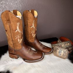 Women Brown Cowboy Boots 