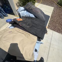 Selling Over 30 Pair Of Jeans All In Excellent Condition 