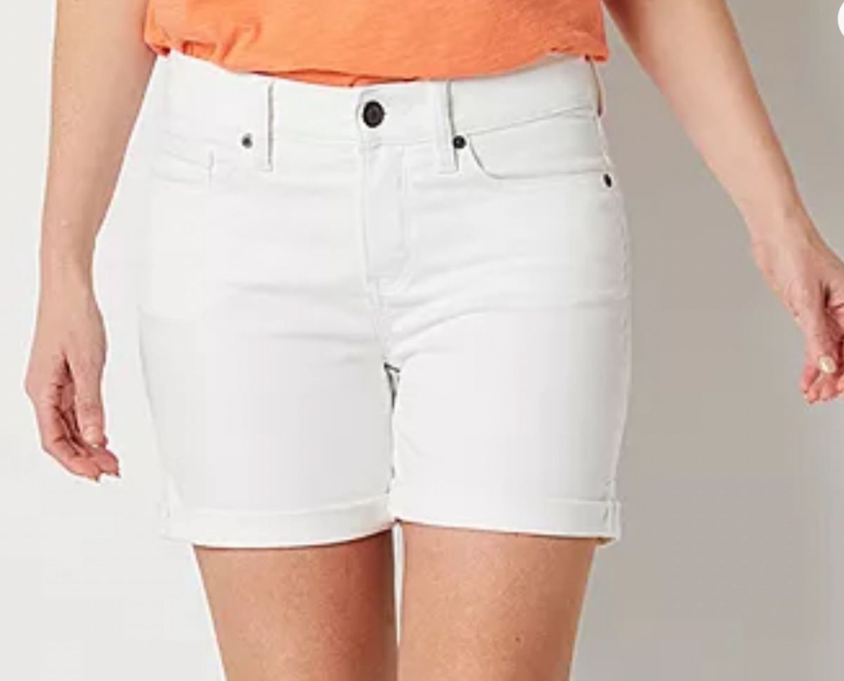 St John’s Bay 5” Mid Rise Women’s Denim Shorts Size 16