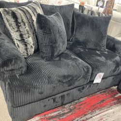 $2499 Black Sofa Loveseats 🖤