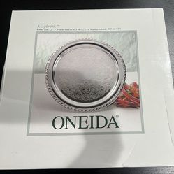Oneida  Round Tray 12"