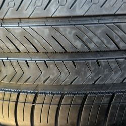 Two Tires (2) 275-35-20 Michelin Pilot Sport All Season