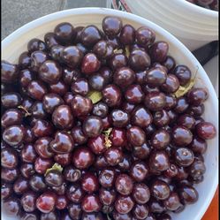 sweet crunchy cherry,, bing cherry $18 a box or 2 for $35