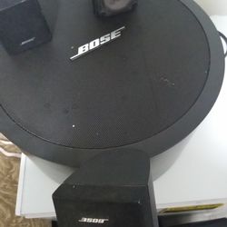 Free Space Bose Speaker / Needs 2 Tweeters Put Back On