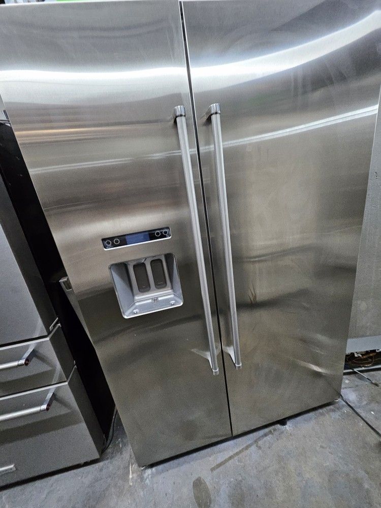 48" KITCHENAID BUILT IN STAINLESS STEEL REFRIGERATOR