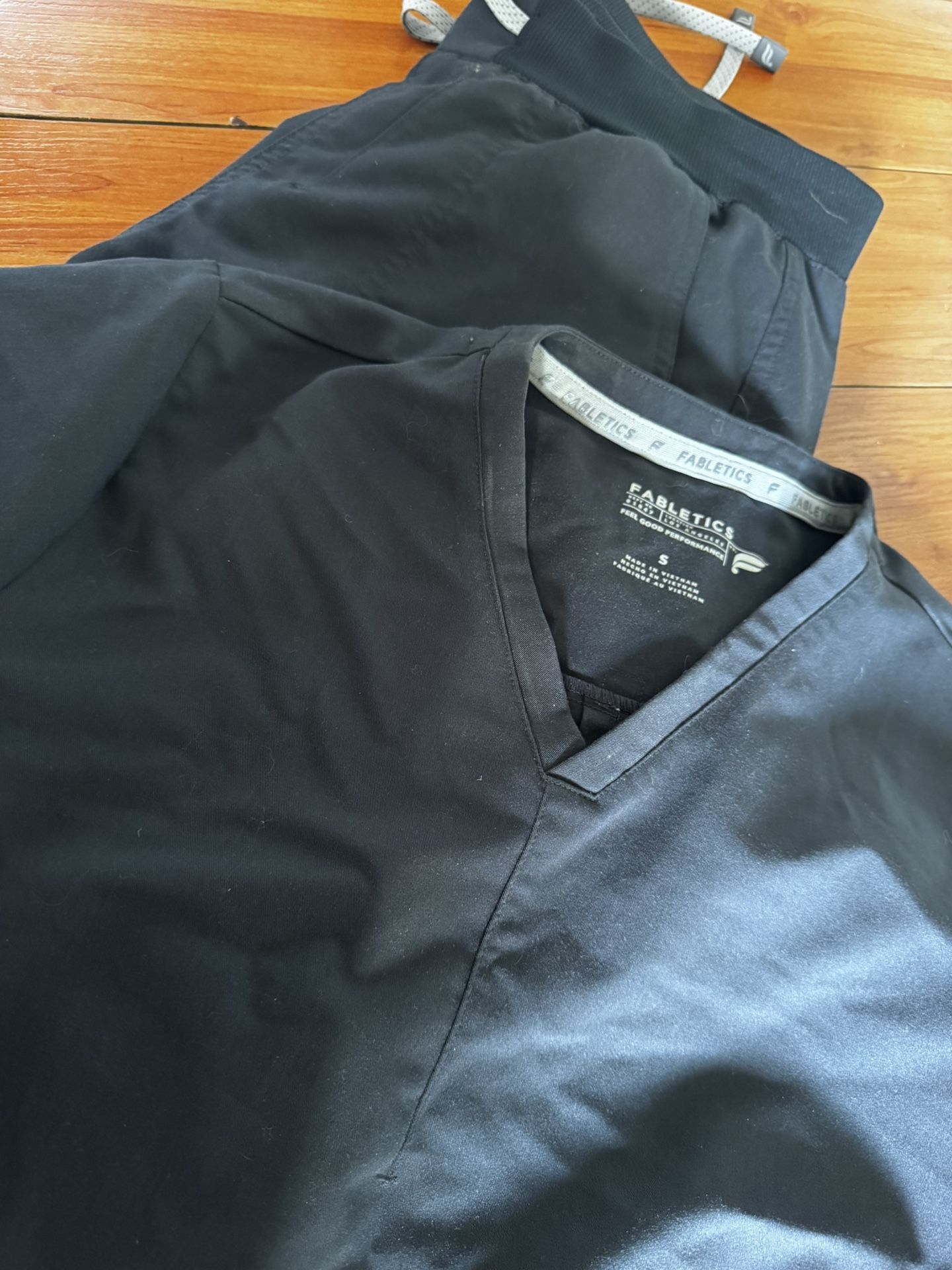 Small Set Black Scrubs