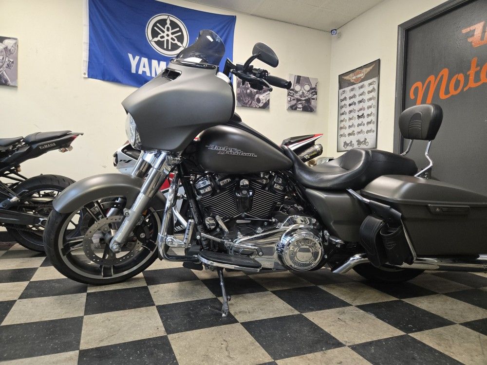 2018 Harley Davidson Street Glide