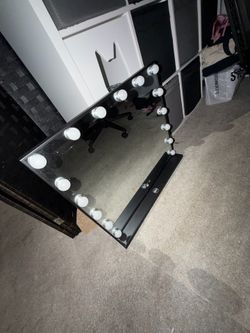 Lurella vanity mirror