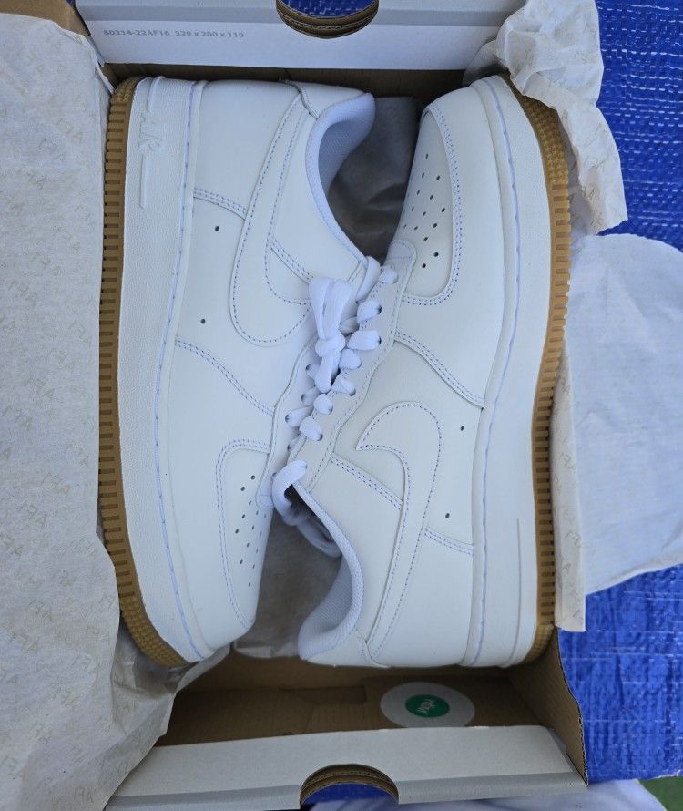 White Nike Air Force 1 Size 8.5 Men