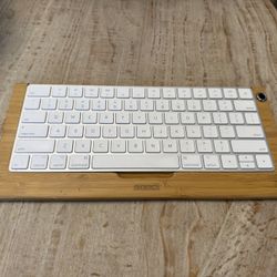 A1644 Apple keyboard and stylish wood stand