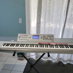 Kord M3 Piano $800