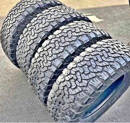 275/65-18 Bfgoodich Ko2 set de Tires.Con 70% de vids las 4