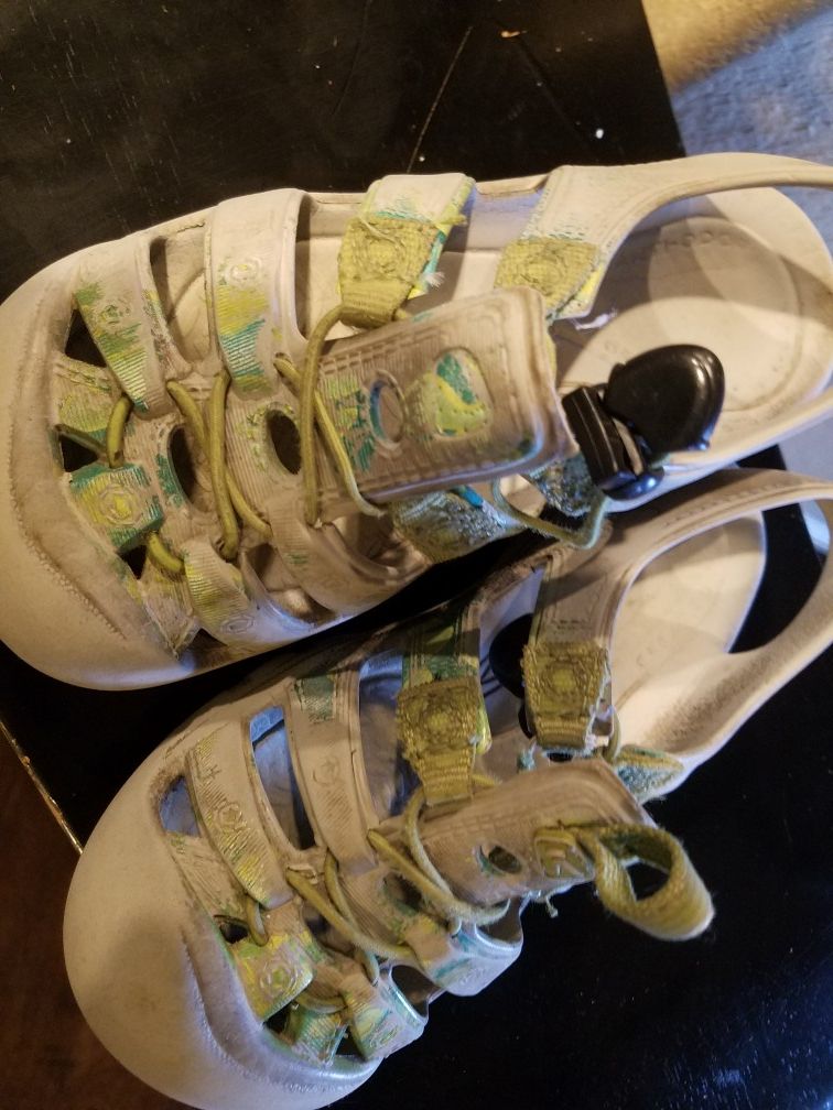 Keen shoes size 1