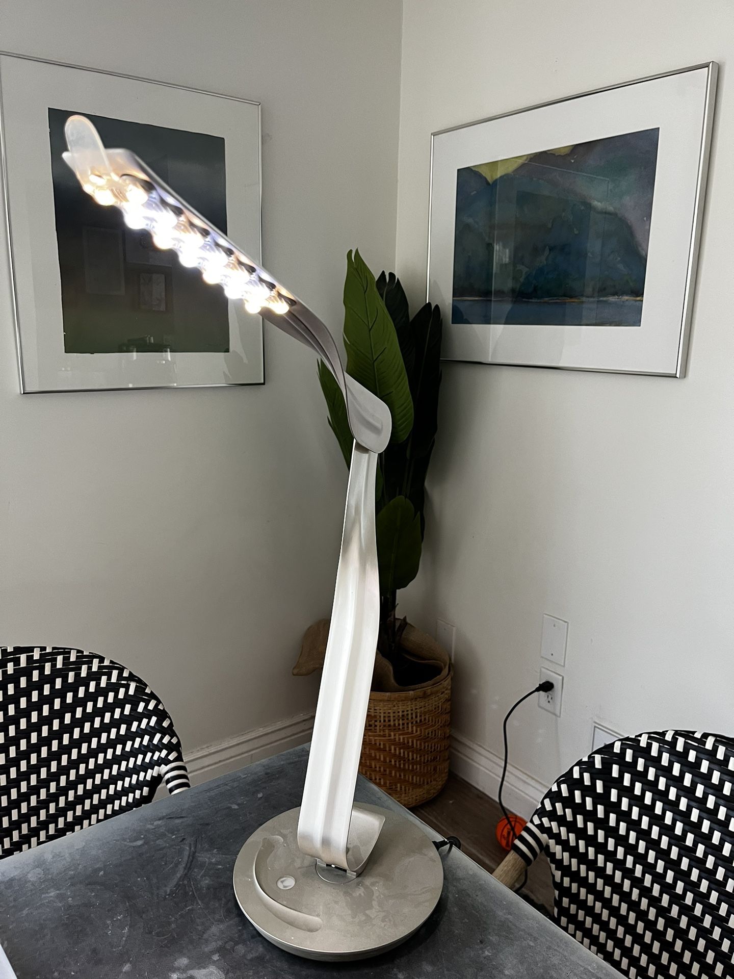 Iconic Herman Miller Leaf Lamp (silver)