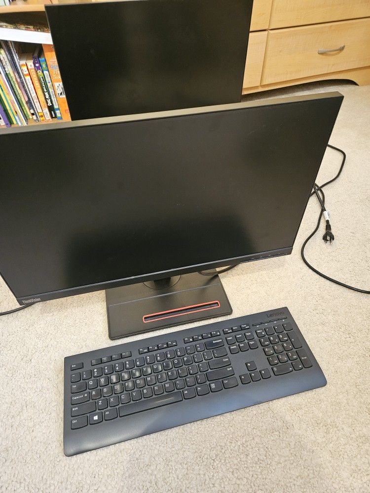 Lenovo ThinkVision T24i-30 23.8" Full HD 60Hz 16:9 4ms Monitor - Raven Black
