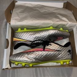 Nike Phantom Hypervenoms