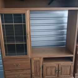 TV HUTCH