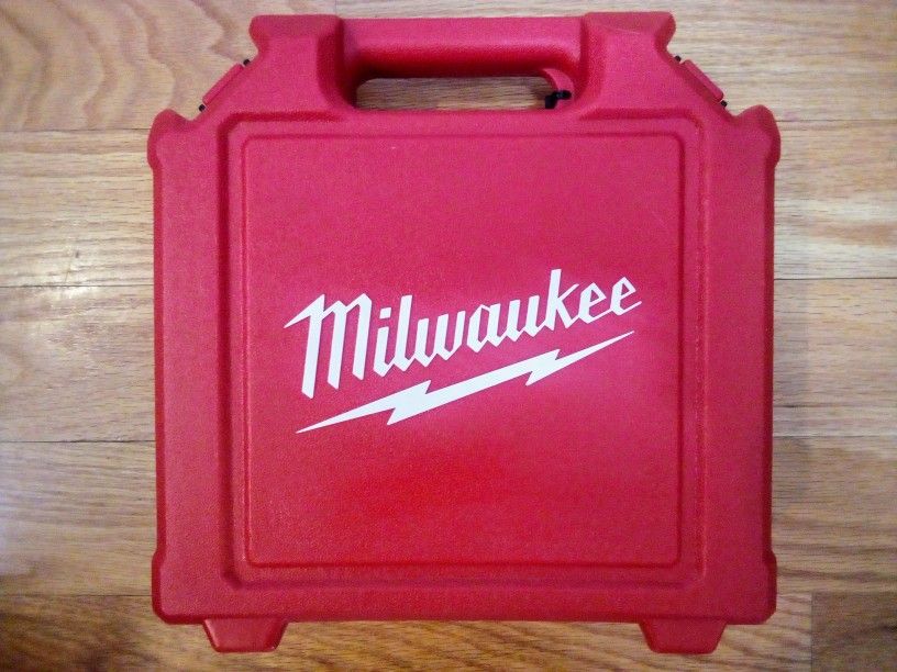 Milwaukee Shockwave 1/2" Drive Metric Deep Well 6 Point Impact Sockets 14-Piece