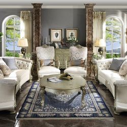 Beautiful set of 2 large sofas new 