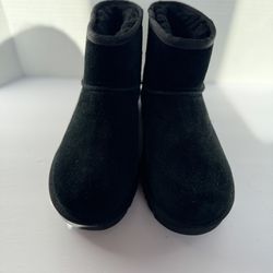 Black Ugg Boots Size 6 