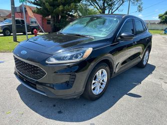 2020 Ford Escape SE