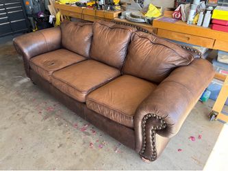 Arizona Leather Couch - 3 cushion, brown
