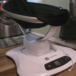 4 Moms Infant Swing