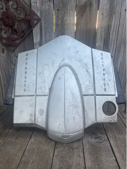 2004-2008 Chrysler crossfire engine cover