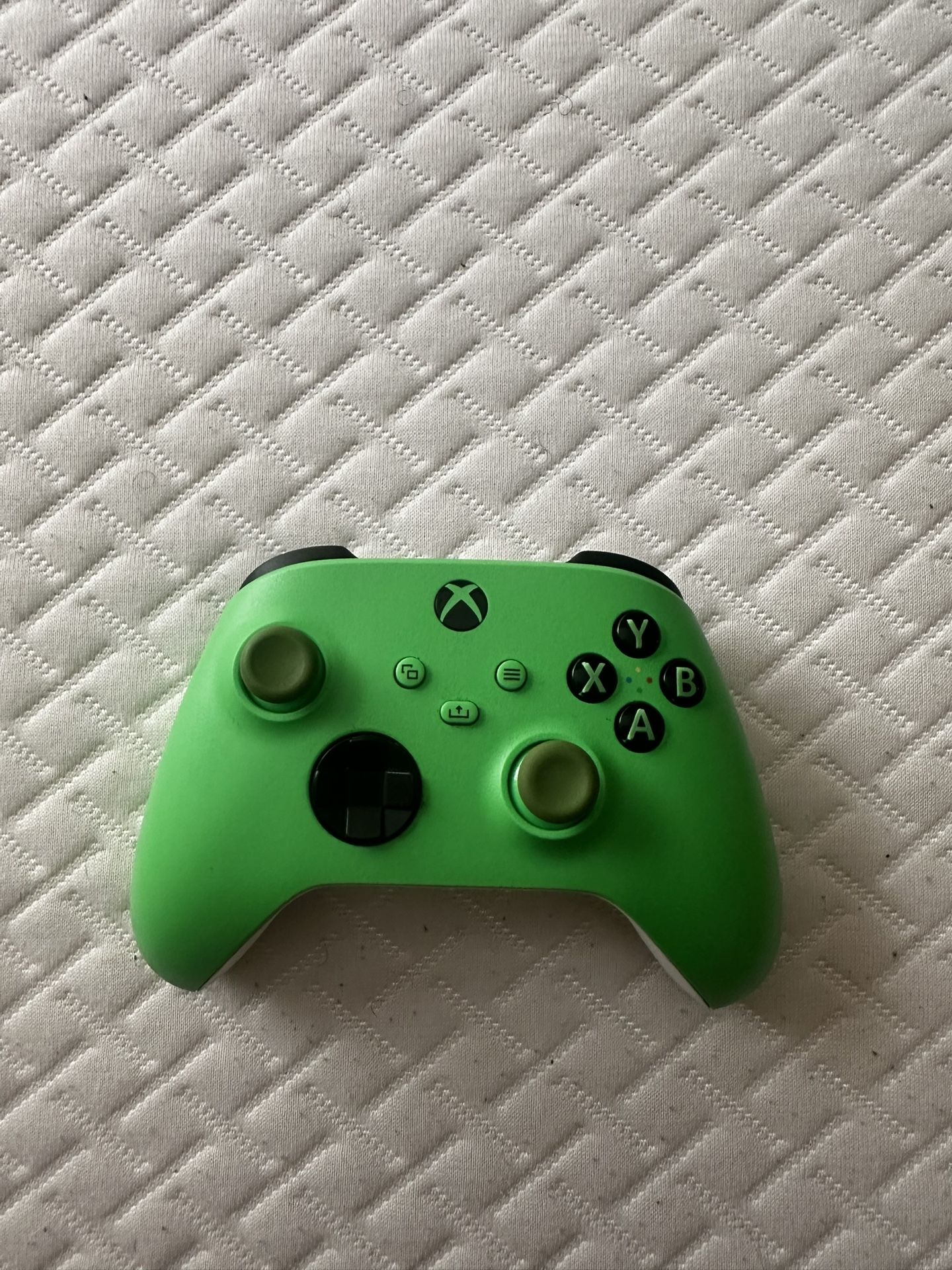 Xbox Controller With Charging Cord