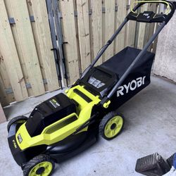 FEW TIMES USED OUTSTANDING CONDITION RYOBI 40 V HP Hi Performance Advanced Technology 20" INCH BRUSHLESS PUSH MOWER, MORE POWER THAN 150 cc GAS MOWER.