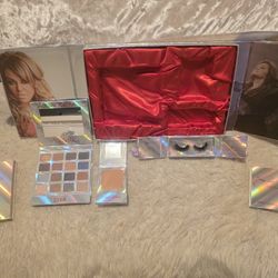 Makeup And Palettes 
