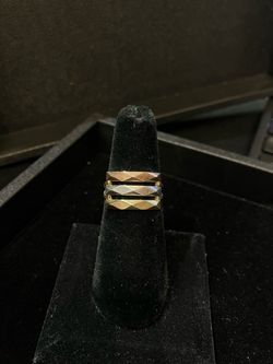 10k gold ring #110528-1 MJ