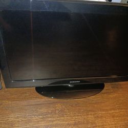 Samsung tv (Older 2012) 32" 