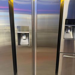 Samsung Refrigerator Side-by-side doors
