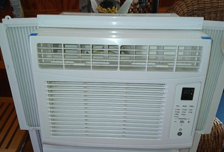 GE Air Conditioner Is 6.000 Btus Newer AC Pick Up Only Cash Only Ty Paula $90.00