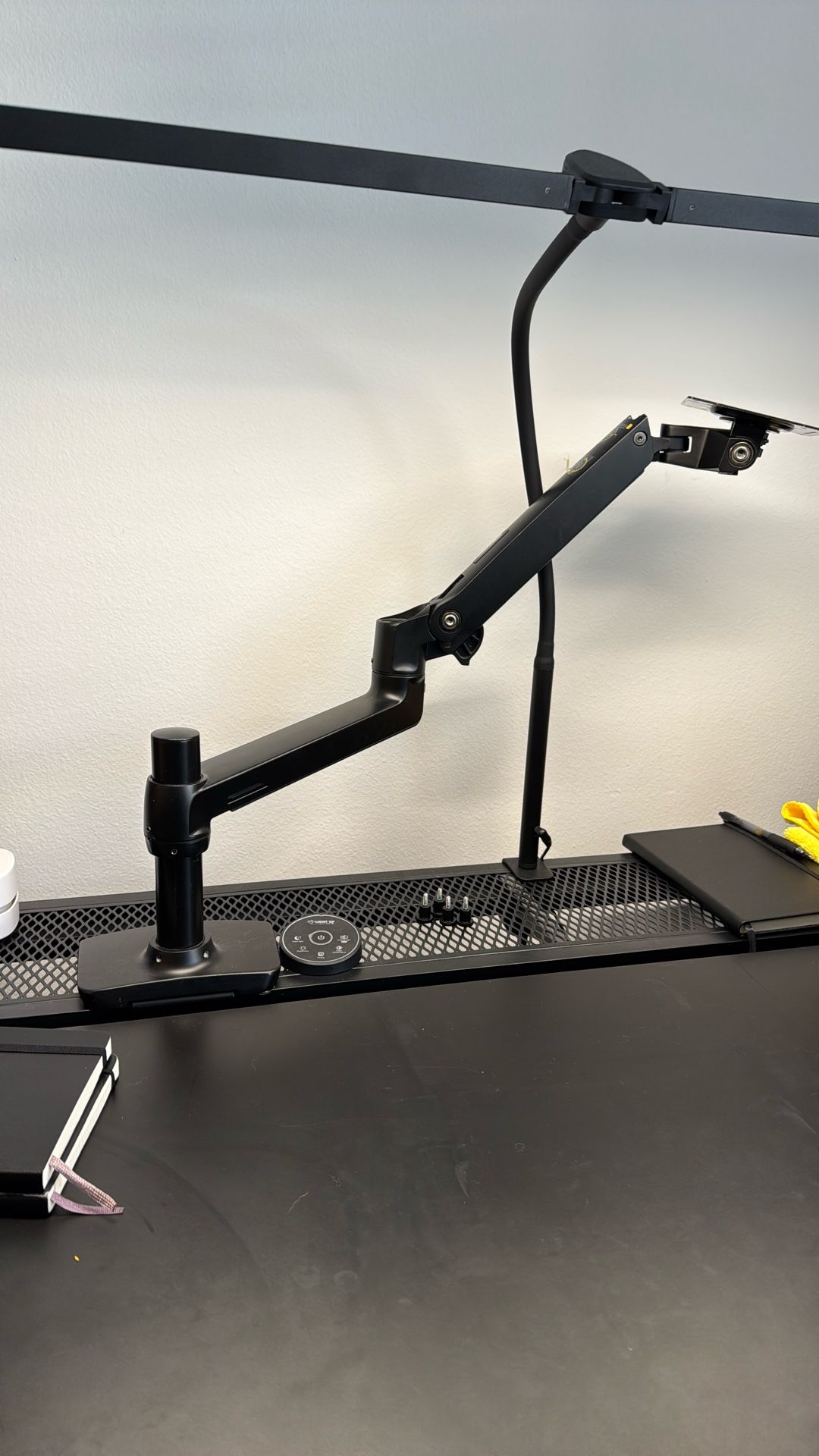 Amazon Basic (ergotron LX) Arm