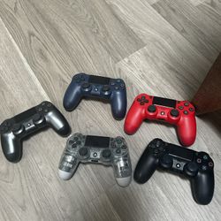 5 PS4 Controllers