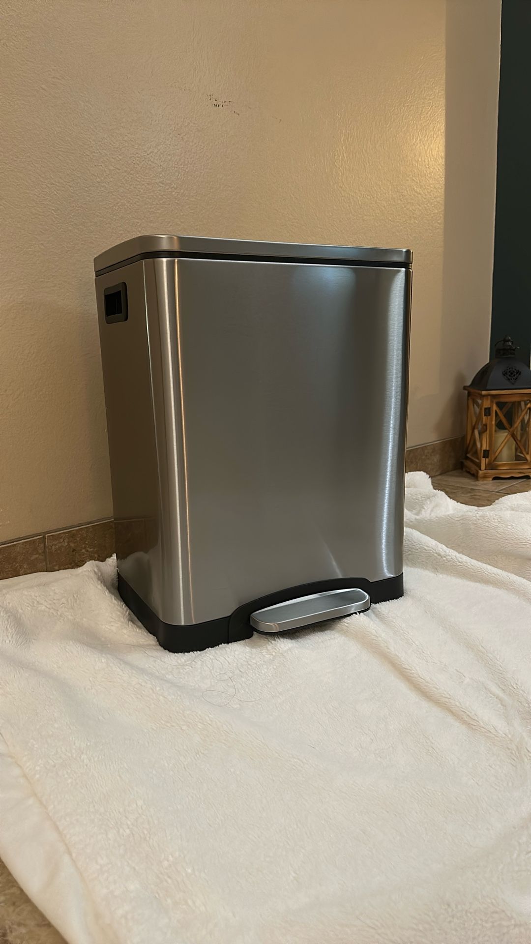 Dual Trash Can Brand New Comes In The Box