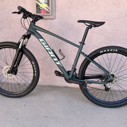 Giant Talon 4 Mountain Bike for Sale in Alafaya FL OfferUp