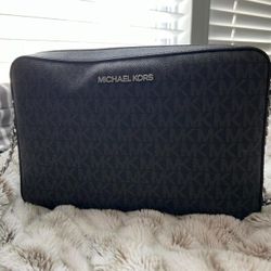 Michael Kors crossbody bag