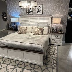 Hillcrest Dark Rum & White Queen Panel Bedroom Set〽️5pc Set (Queen Bed + Dresser + Mirror + Nightstand + Chest)