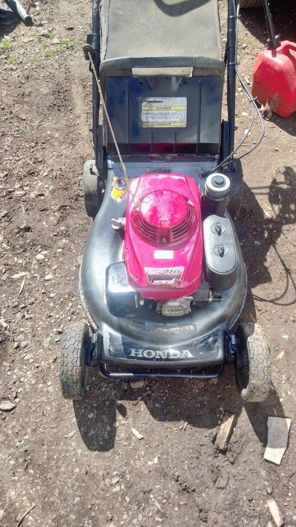 Commercial Honda Hrc216 Mower