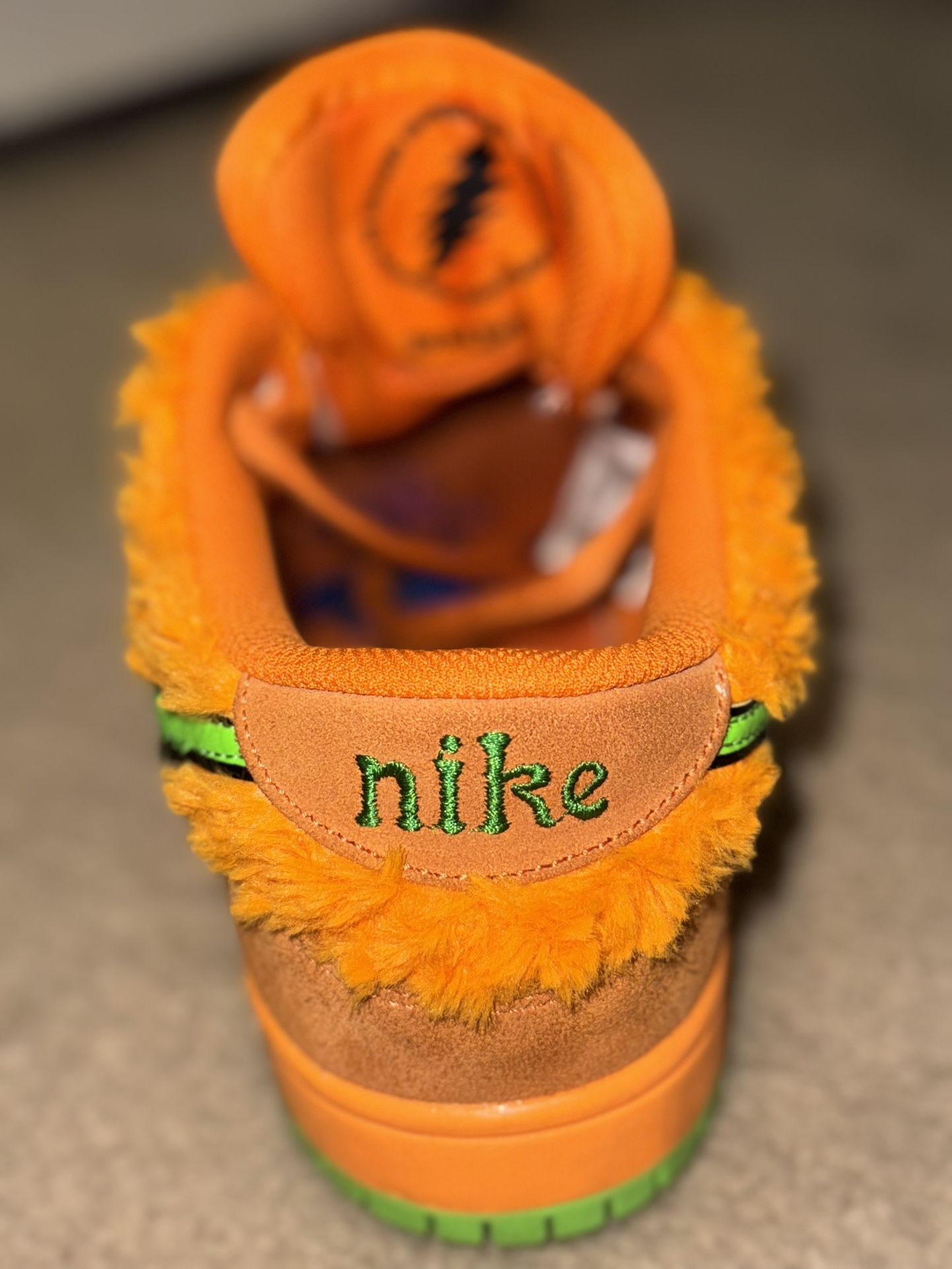 Nike SB Grateful Dead “Orange Bear” Dunks